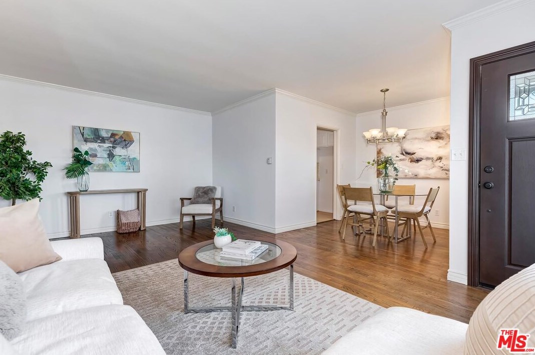 11455 Segrell Way, Los Angeles CA  90230-5357 exterior