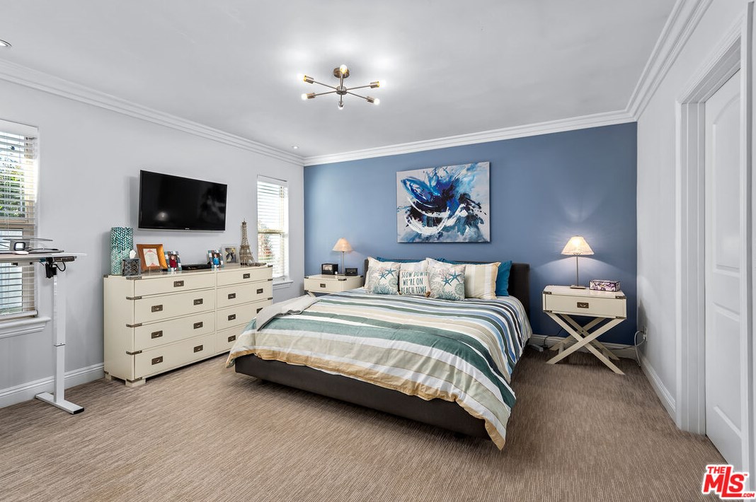 13139 Dewey St, Los Angeles CA  90066-1715 exterior