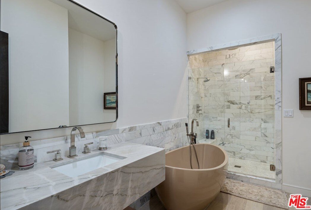 30511 Paseo Del Valle, Laguna Beach CA  92677-2314 exterior