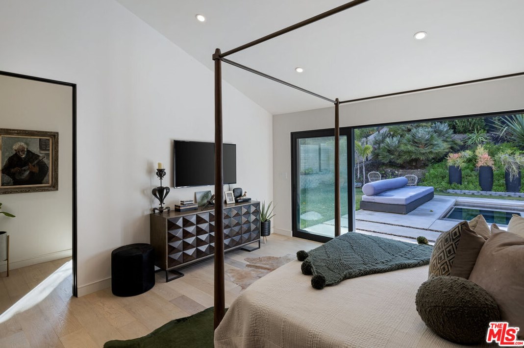30511 Paseo Del Valle, Laguna Beach CA  92677-2314 exterior