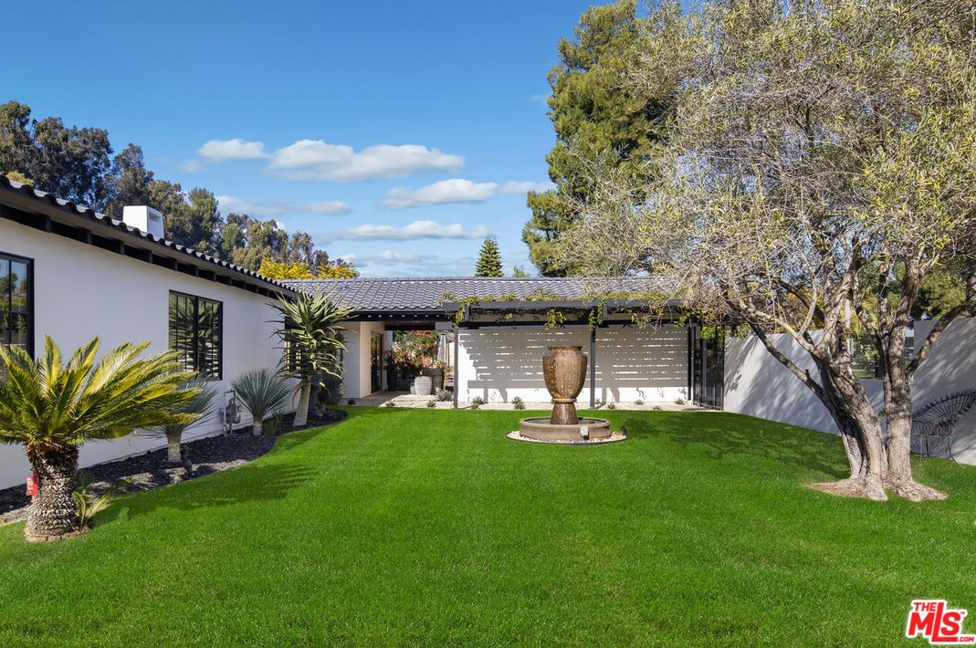 30511 Paseo Del Valle, Laguna Beach CA  92677-2314 exterior