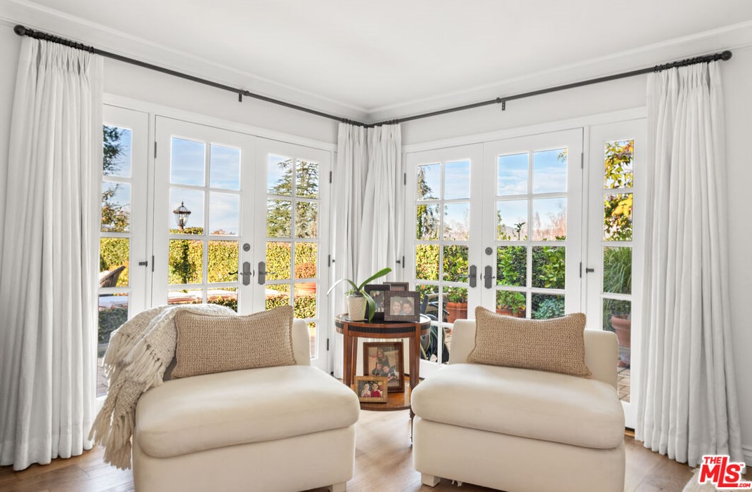 3668 Twin Lake Rdg, Thousand Oaks CA  91361-3927 exterior