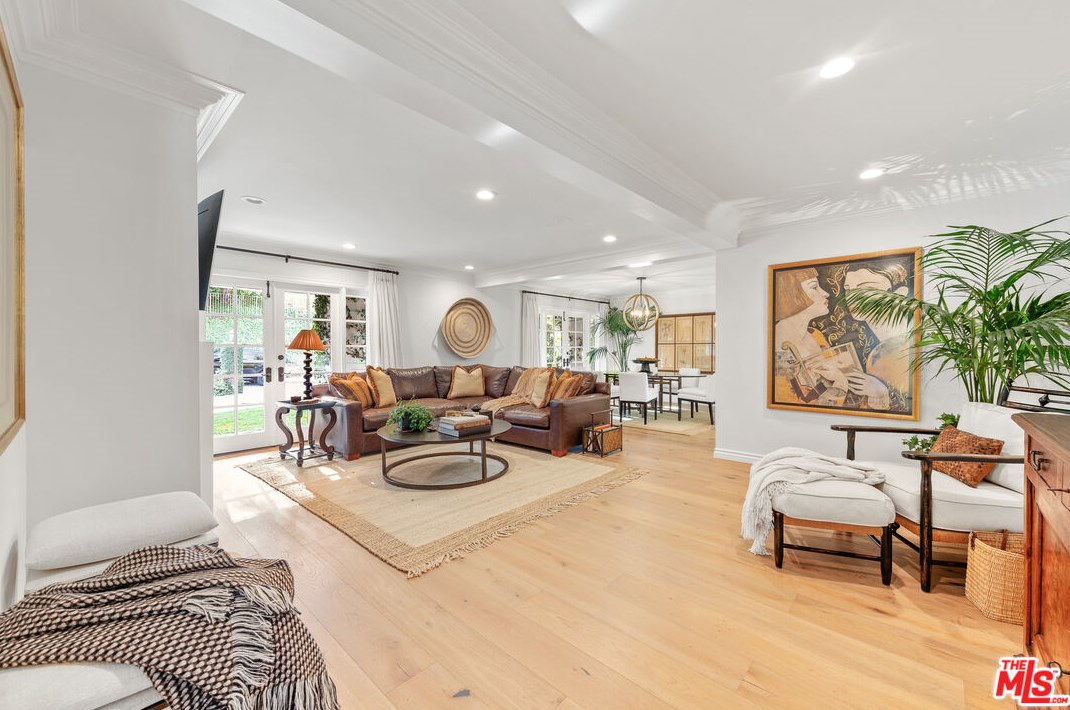 3668 Twin Lake Rdg, Thousand Oaks CA  91361-3927 exterior