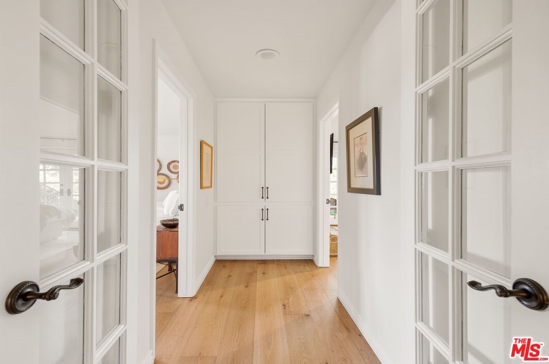 3668 Twin Lake Rdg, Thousand Oaks CA  91361-3927 exterior