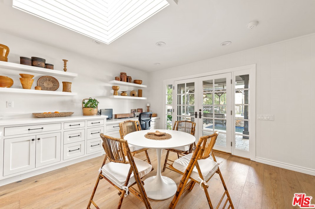 3668 Twin Lake Rdg, Thousand Oaks CA  91361-3927 exterior