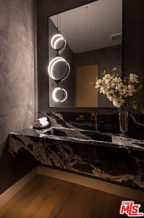 6312 Mirror Lake Dr, Los Angeles CA  90068-1636 exterior