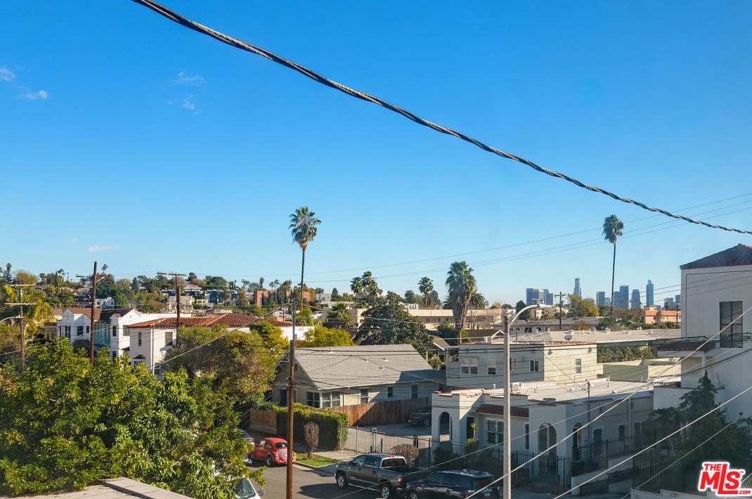 4419 Burns Ave, Los Angeles CA  90029-2702 exterior