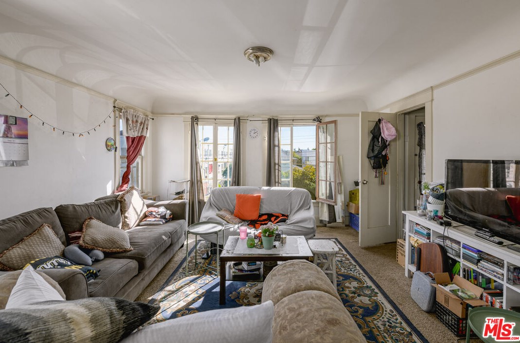 4419 Burns Ave, Los Angeles CA  90029-2702 exterior