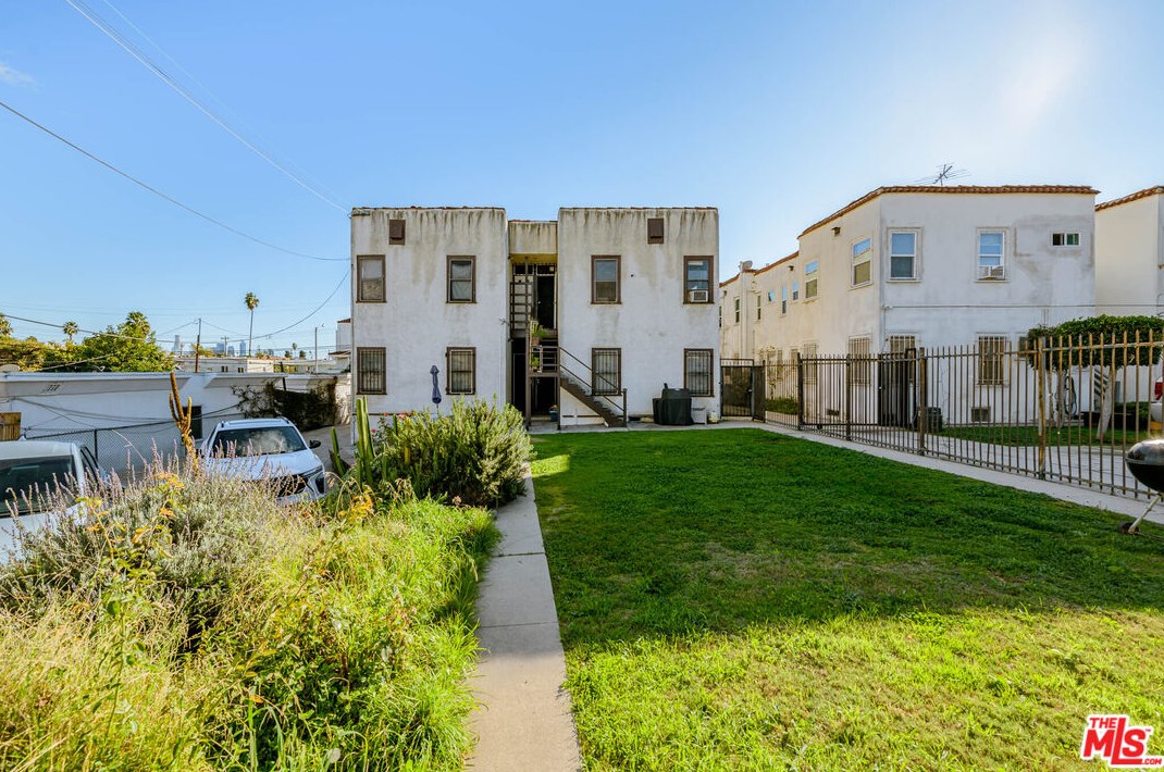 4419 Burns Ave, Los Angeles CA  90029-2702 exterior