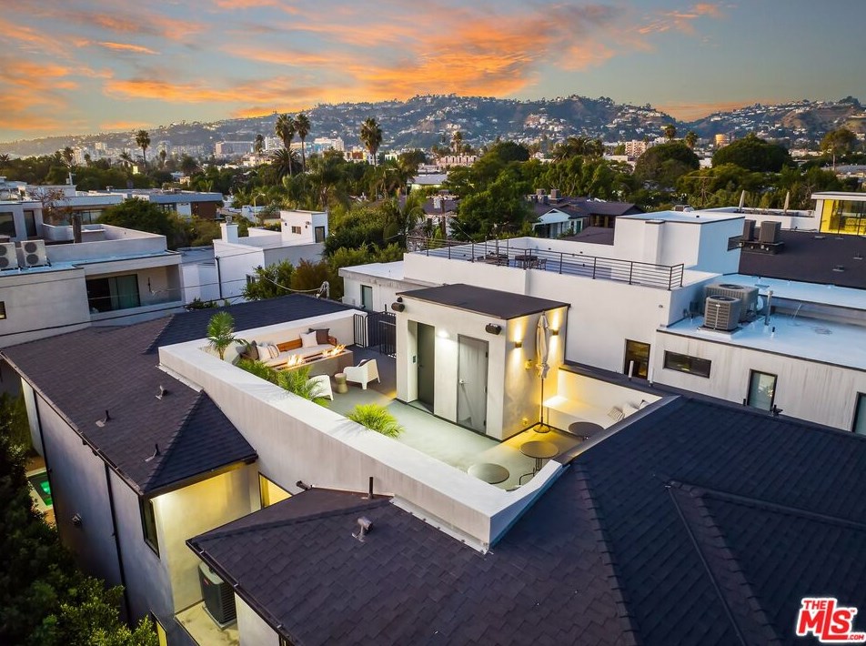 833 Spaulding Ave, Los Angeles CA  90036-4607 exterior
