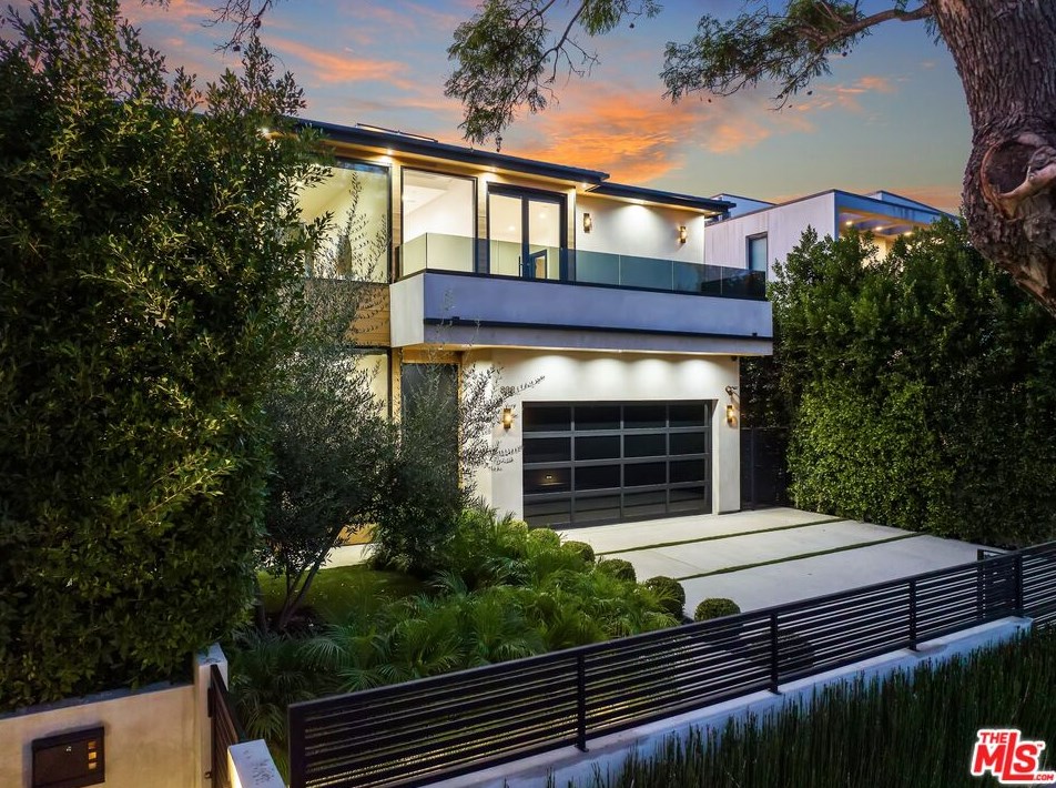 833 Spaulding Ave, Los Angeles CA  90036-4607 exterior