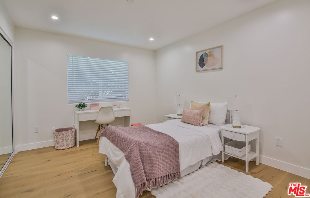 10836 Lawler St, Los Angeles CA  90034-5413 exterior