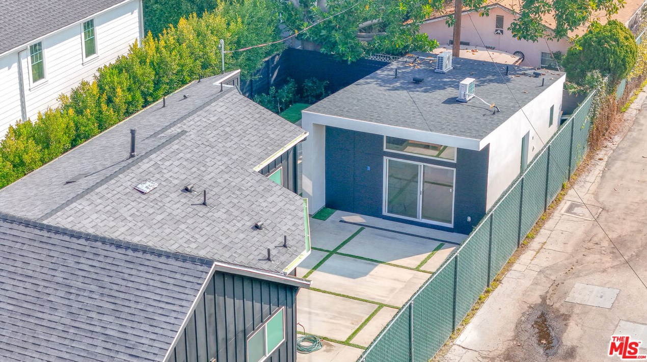 10836 Lawler St, Los Angeles CA  90034-5413 exterior