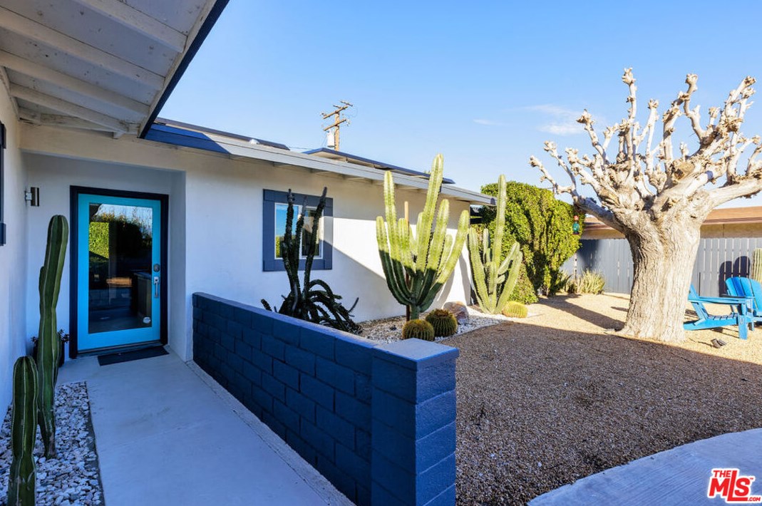68030 Espada Rd, Cathedral City CA  92234-5655 exterior