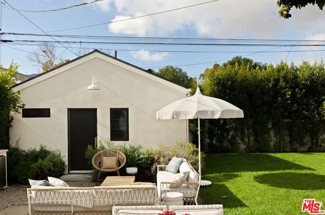 3847 Berryman Ave, Los Angeles CA  90066-4015 exterior