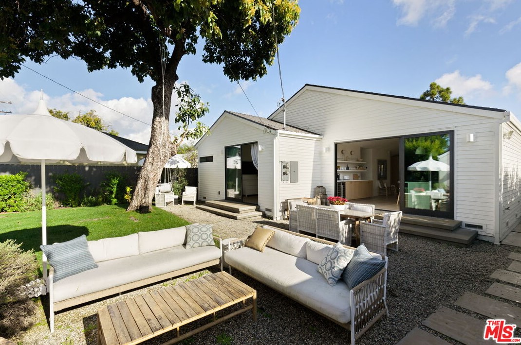 3847 Berryman Ave, Los Angeles CA  90066-4015 exterior