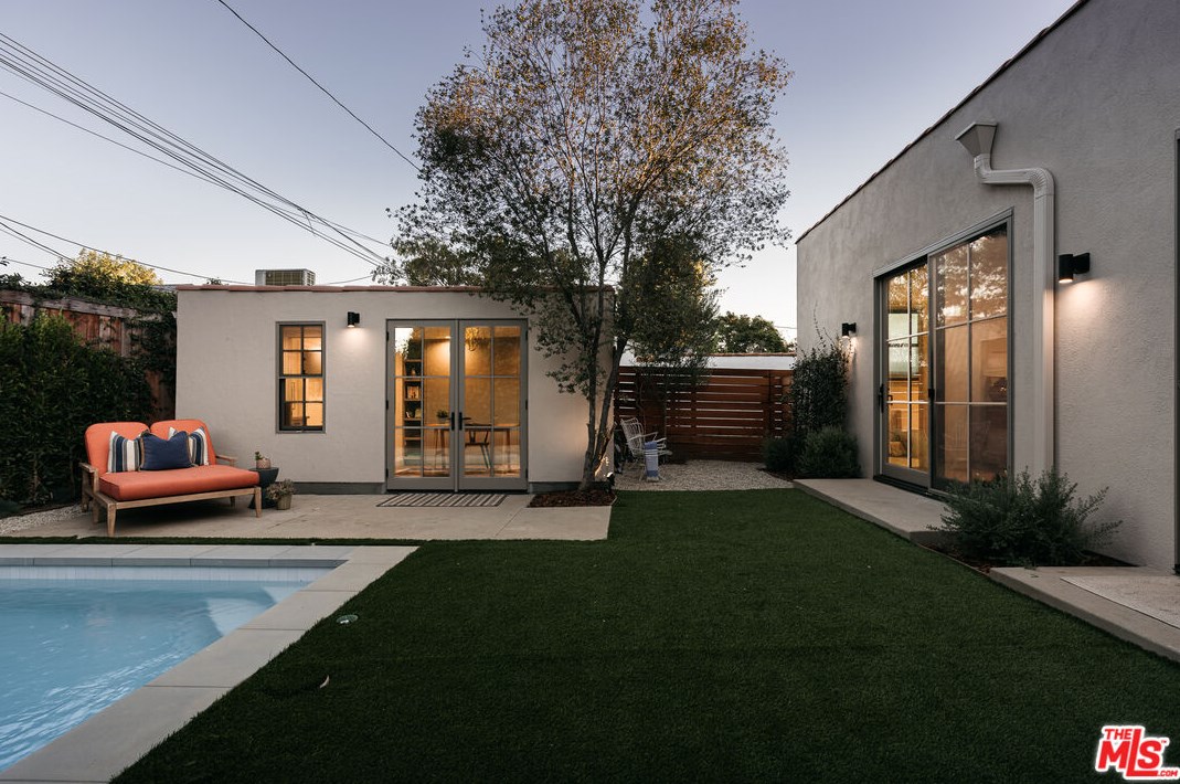 3717 Glenfeliz Blvd, Los Angeles CA  90039-1705 exterior