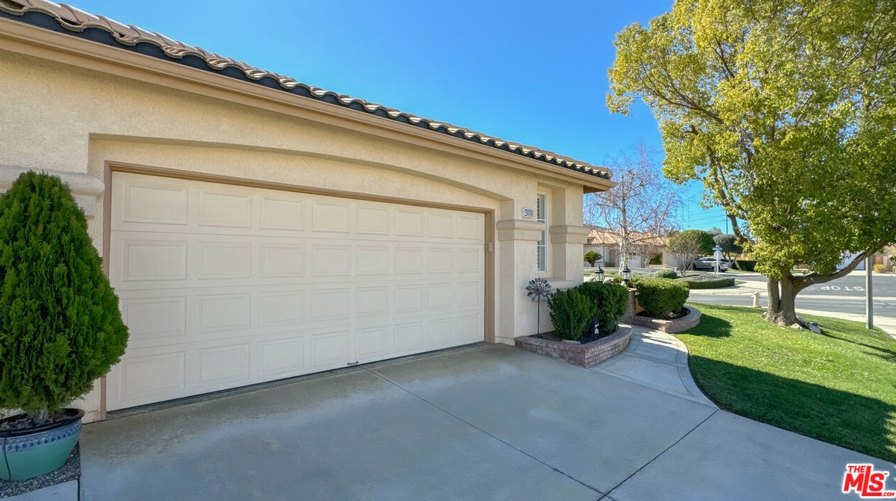 4888 St Croix Way, Banning CA  92220-7118 exterior