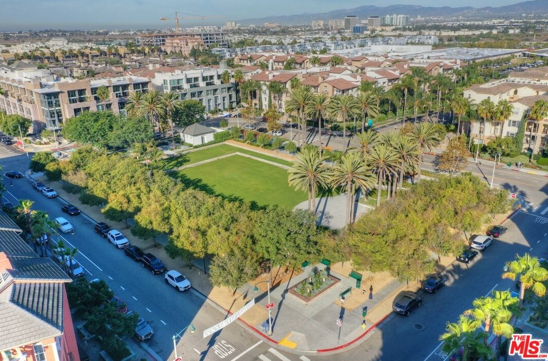 6010 Celedon Crk, Los Angeles CA  90094-2349 exterior