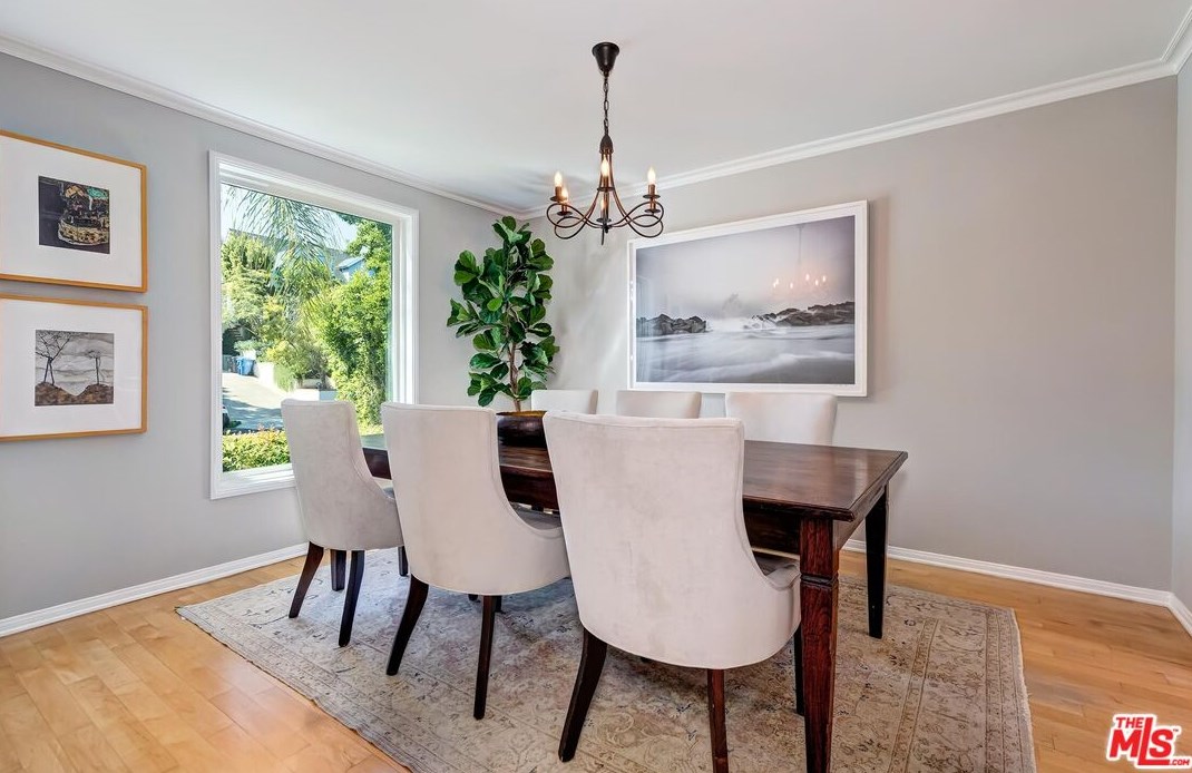 10542 Butterfield Rd, Los Angeles CA  90064-4406 exterior