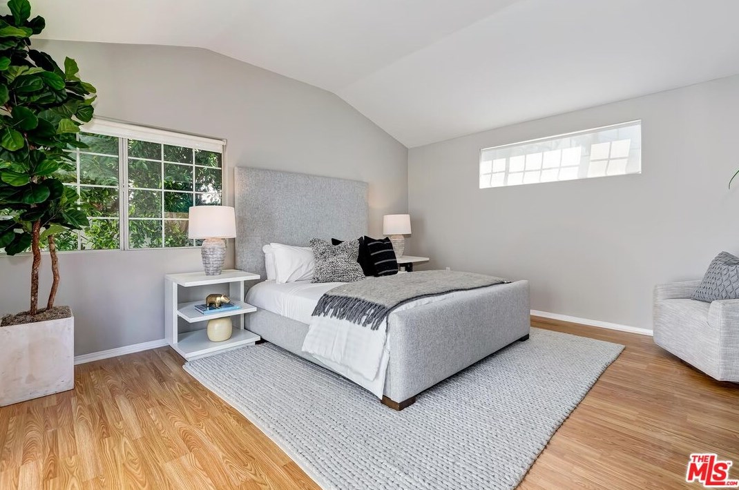 10542 Butterfield Rd, Los Angeles CA  90064-4406 exterior