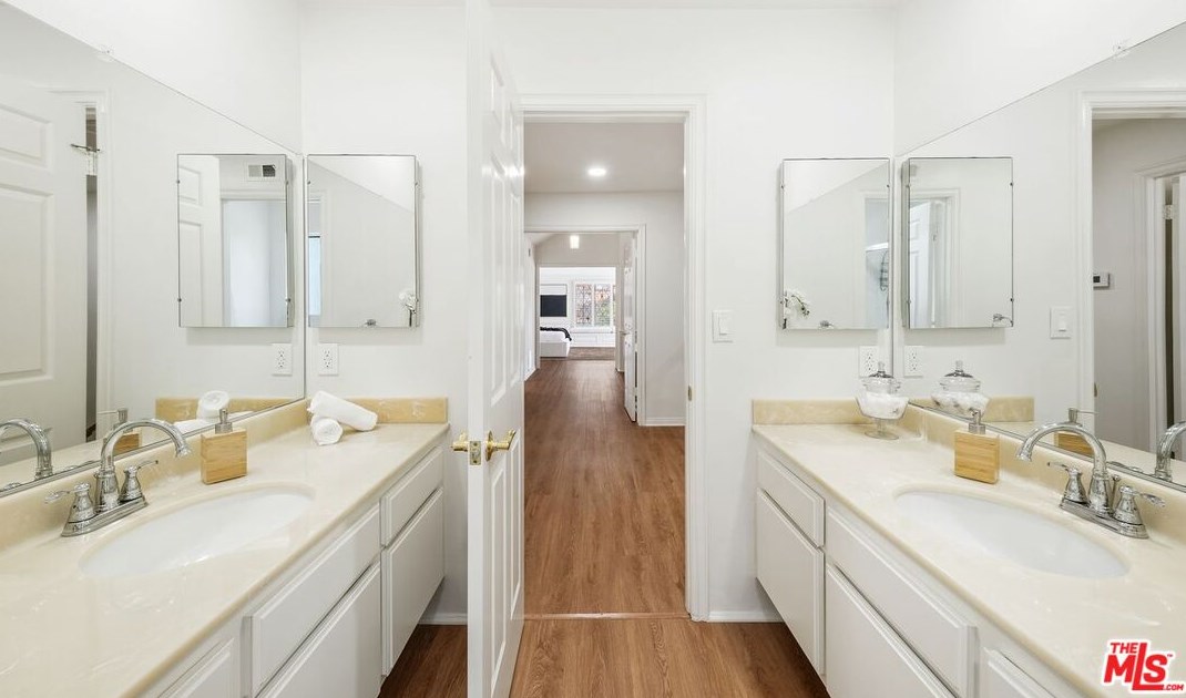 3009 Nicada Dr, Los Angeles CA  90077-2027 exterior