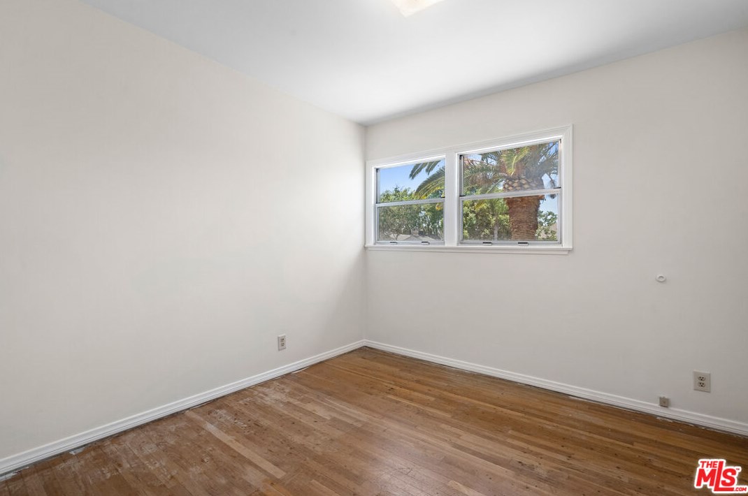 16723 Tribune St, San Fernando CA  91344-5034 exterior