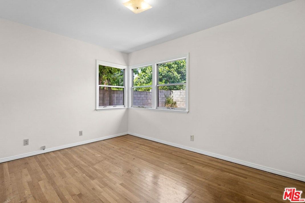 16723 Tribune St, San Fernando CA  91344-5034 exterior