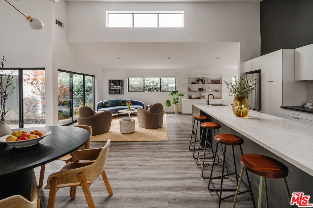 10728 Tabor St, Los Angeles CA  90034-4851 exterior