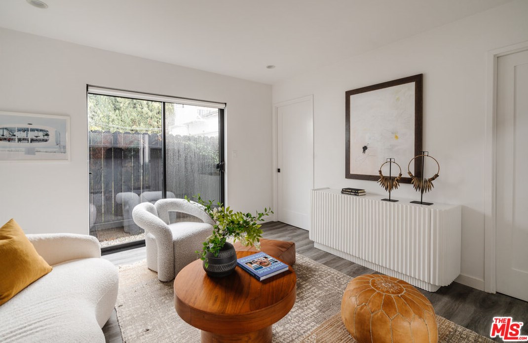 10728 Tabor St, Los Angeles CA  90034-4851 exterior