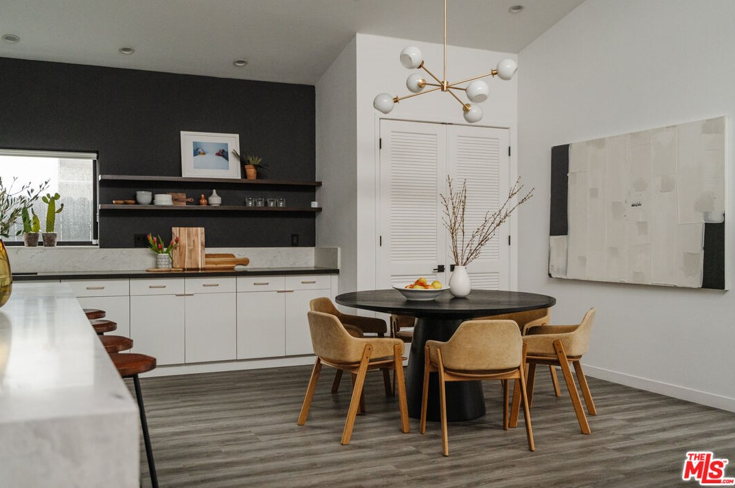 10728 Tabor St, Los Angeles CA  90034-4851 exterior