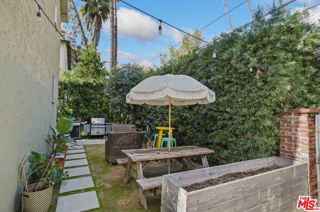 5920 Benner St, Los Angeles CA  90042-4864 exterior