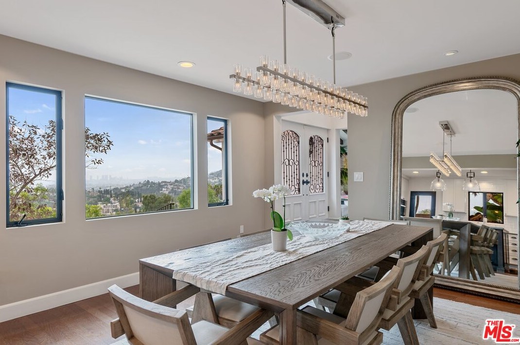 6331 Quebec Dr, Los Angeles CA  90068-2831 exterior
