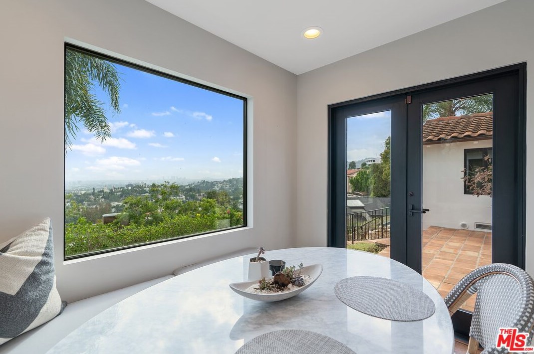 6331 Quebec Dr, Los Angeles CA  90068-2831 exterior