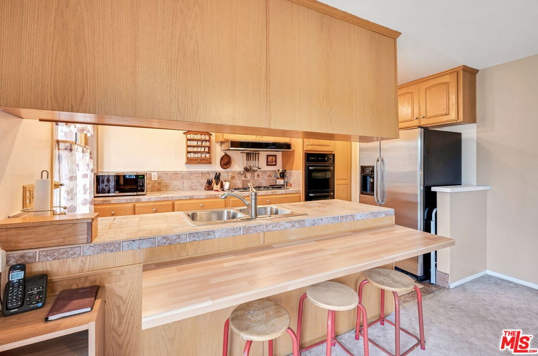 2001 Topaz Ave, La Habra CA  90631-4245 exterior