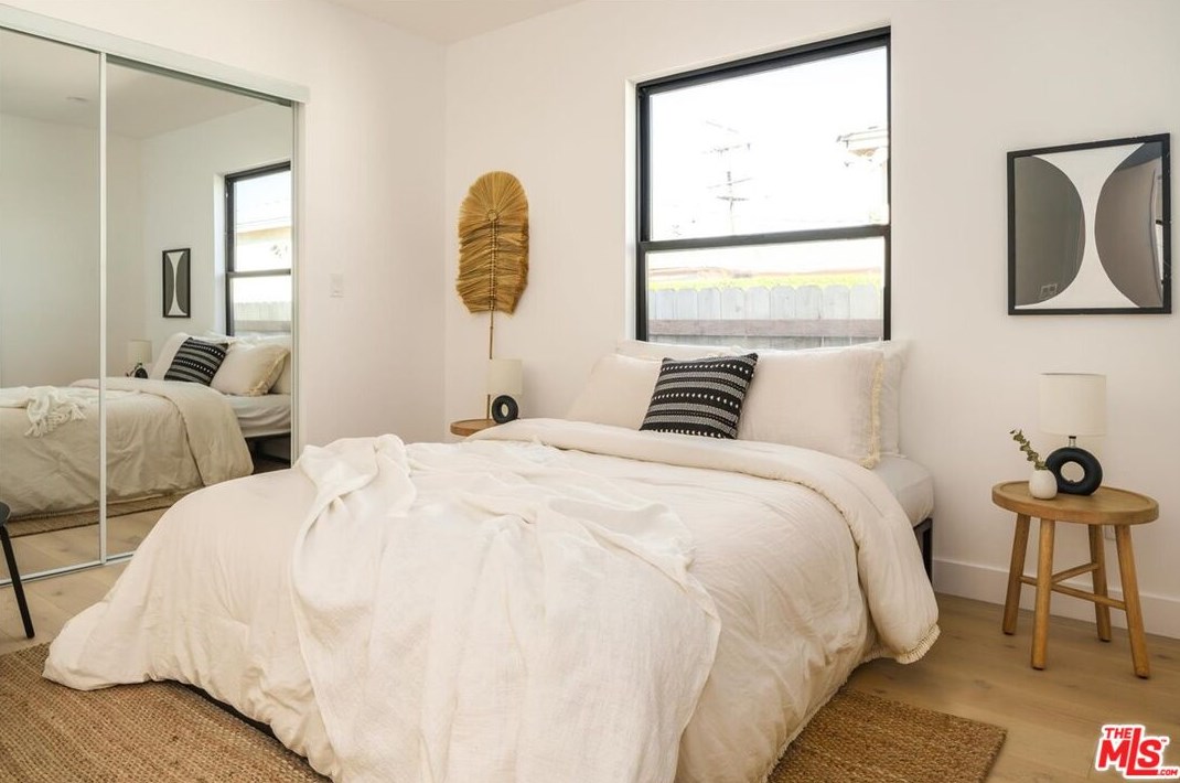 3437 Somerset Dr, Los Angeles CA  90016-4805 exterior