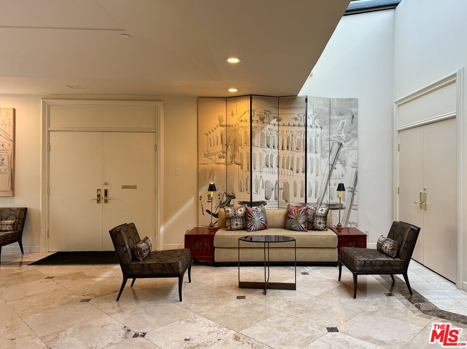 2393 Century Hl, Los Angeles CA  90067-3508 exterior