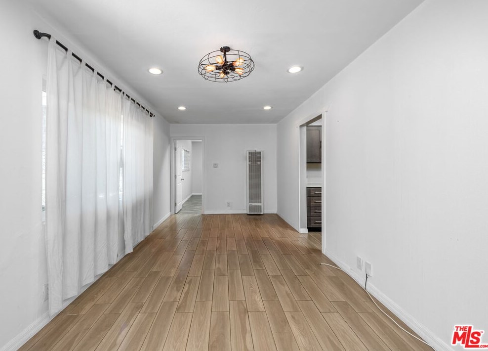 4400 La Clede Ave, Los Angeles CA  90039-1233 exterior