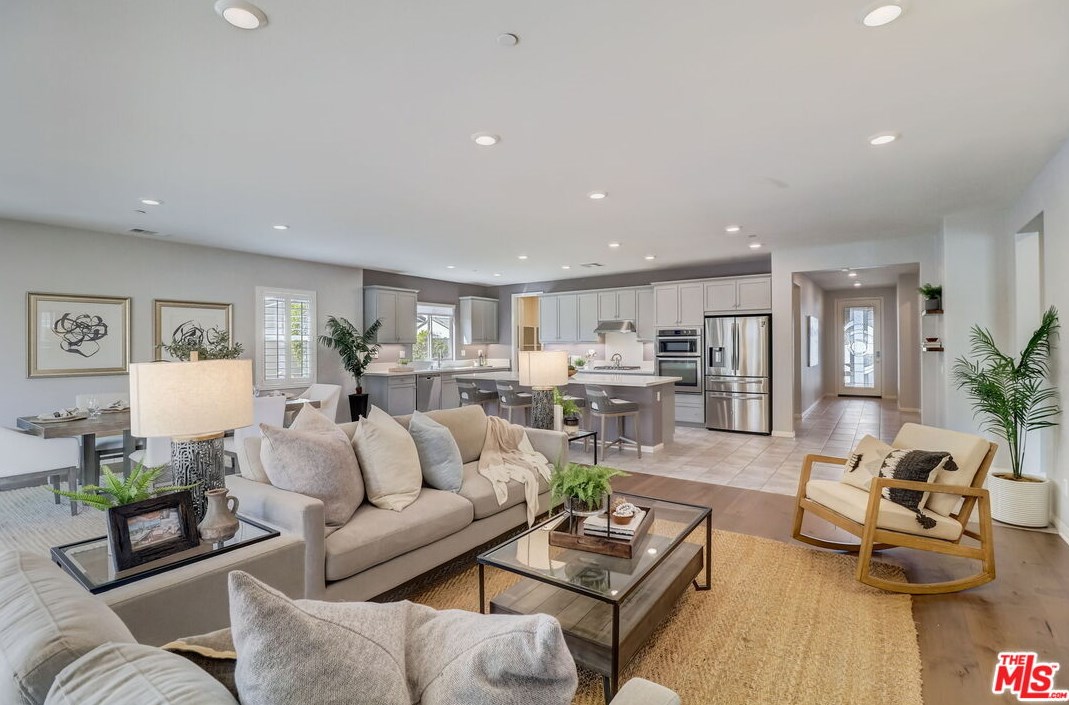 617 Lehner Ave, Escondido CA  92026-1511 exterior