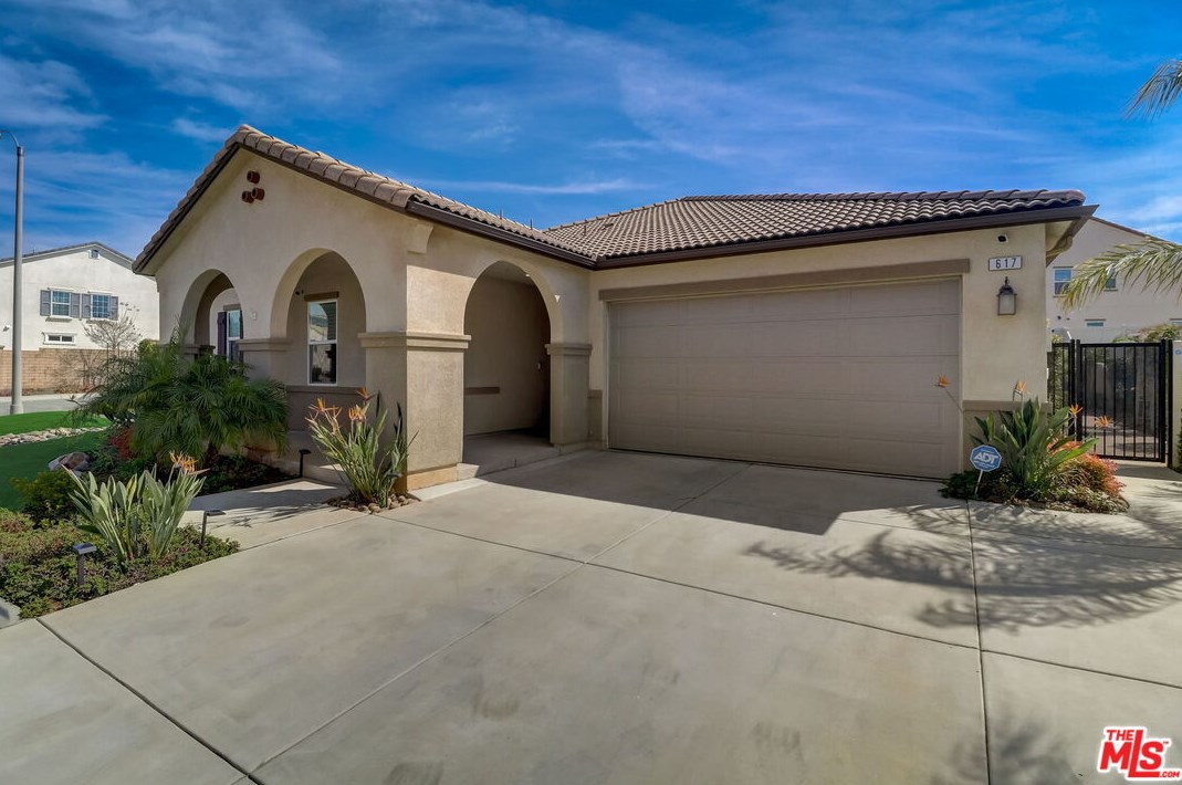 617 Lehner Ave, Escondido CA  92026-1511 exterior