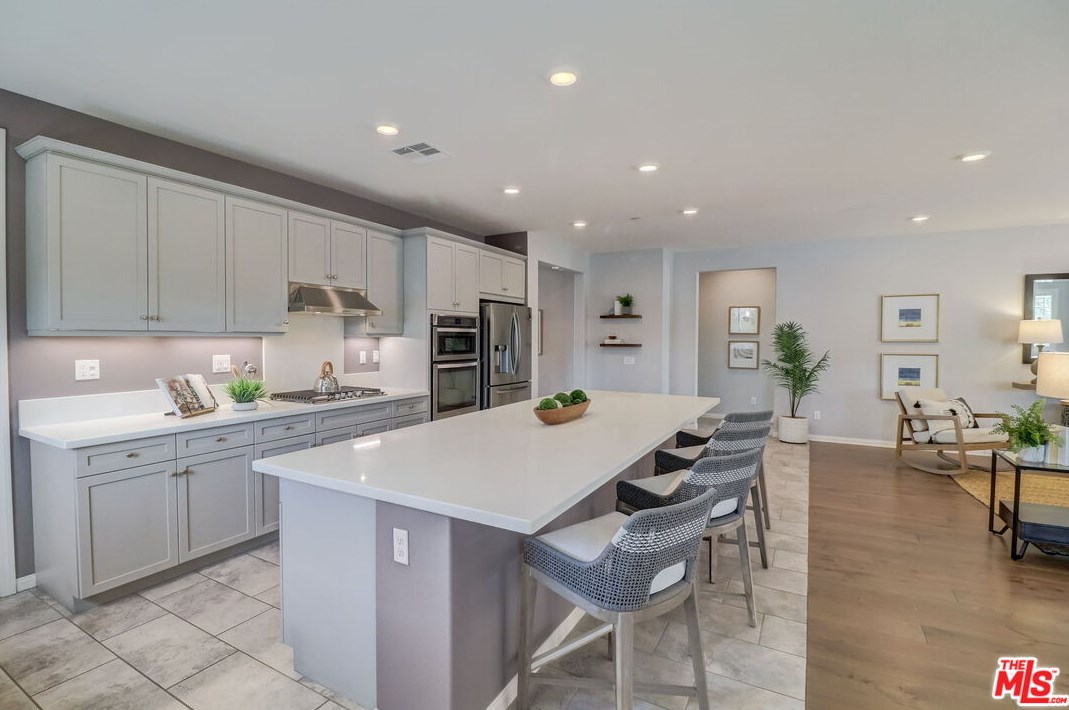 617 Lehner Ave, Escondido CA  92026-1511 exterior