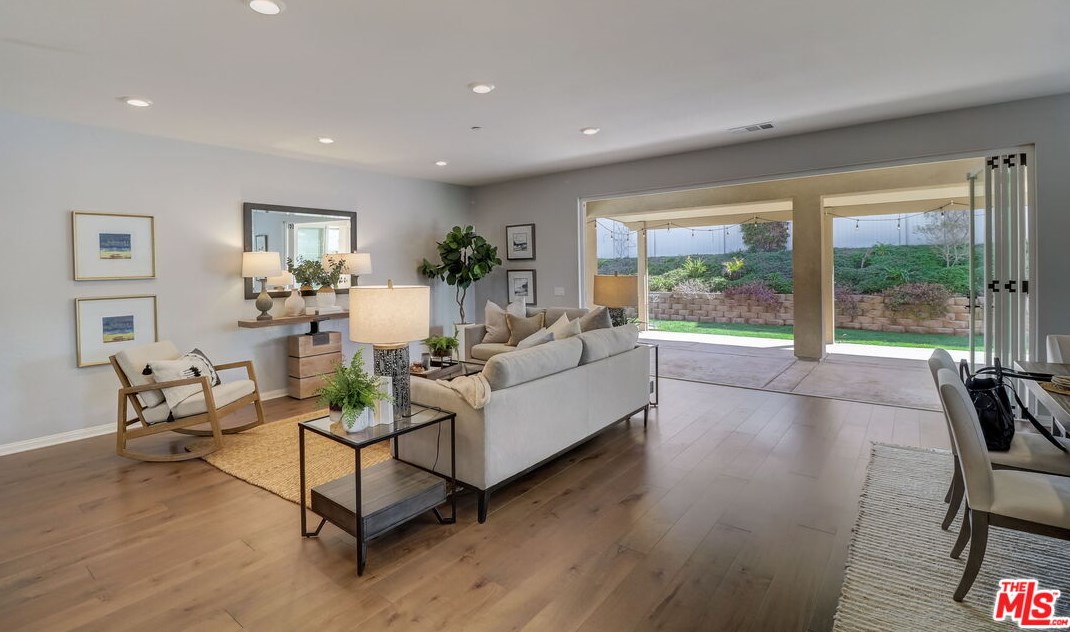 617 Lehner Ave, Escondido CA  92026-1511 exterior