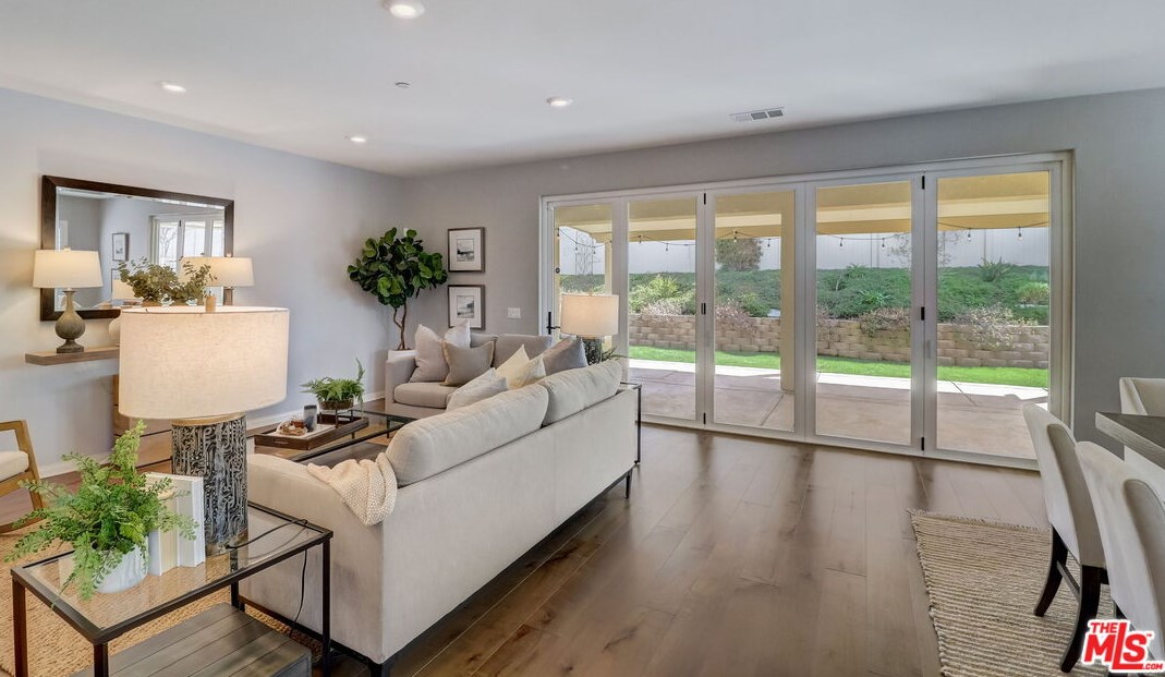 617 Lehner Ave, Escondido CA  92026-1511 exterior