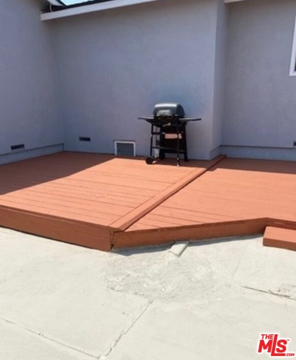 1111 83rd St, Los Angeles CA  90001-3313 exterior