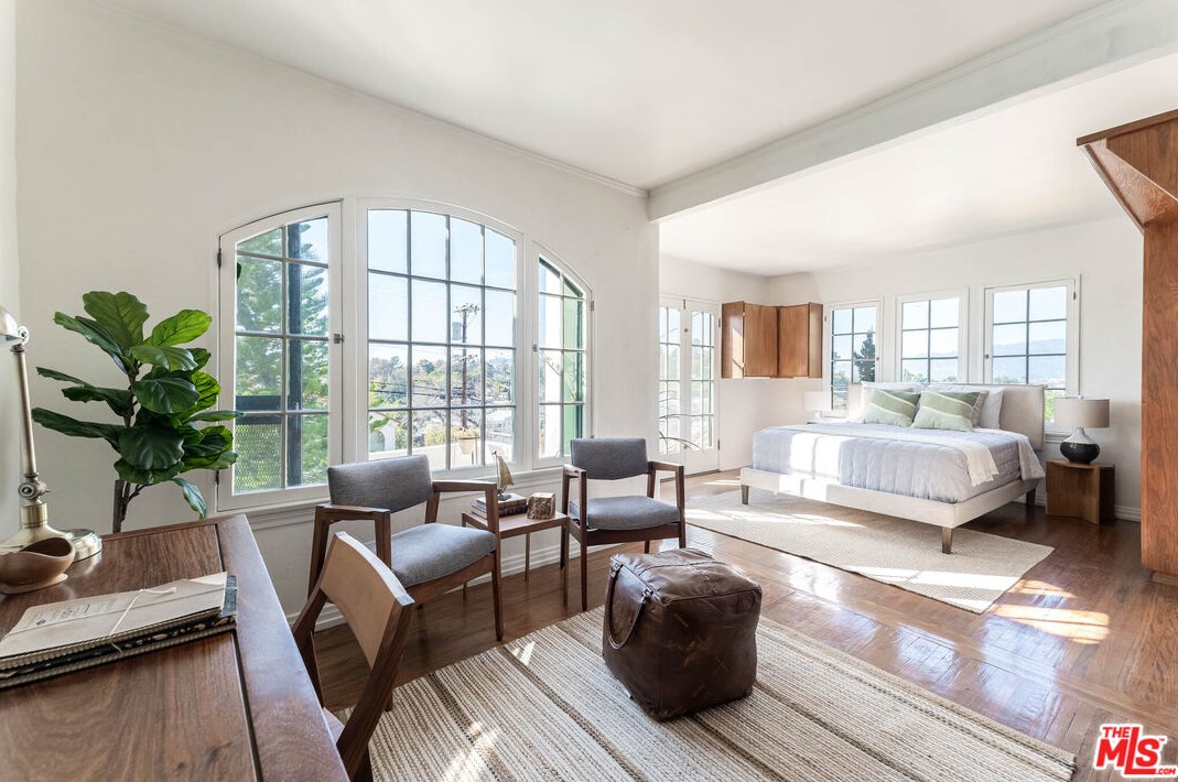 2380 Teviot St, Los Angeles CA  90039-3683 exterior