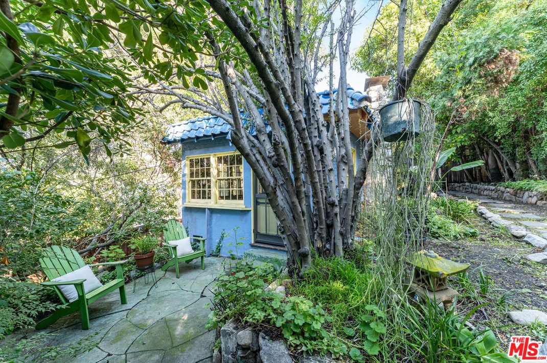 2380 Teviot St, Los Angeles CA  90039-3683 exterior