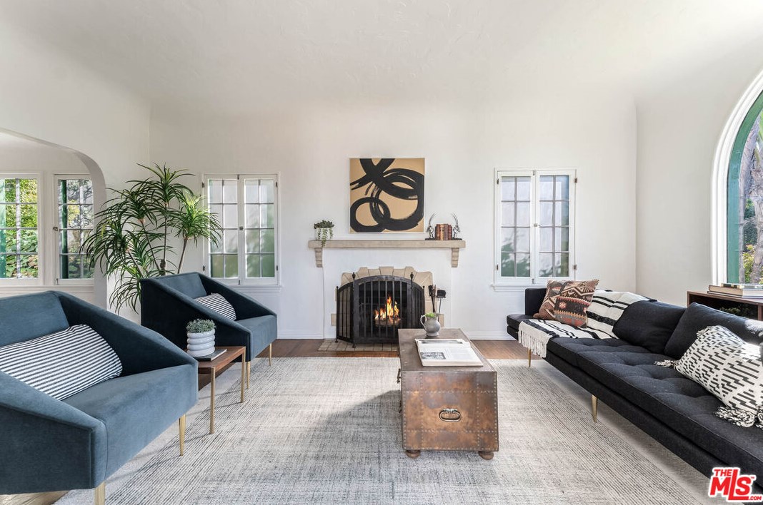 2380 Teviot St, Los Angeles CA  90039-3683 exterior