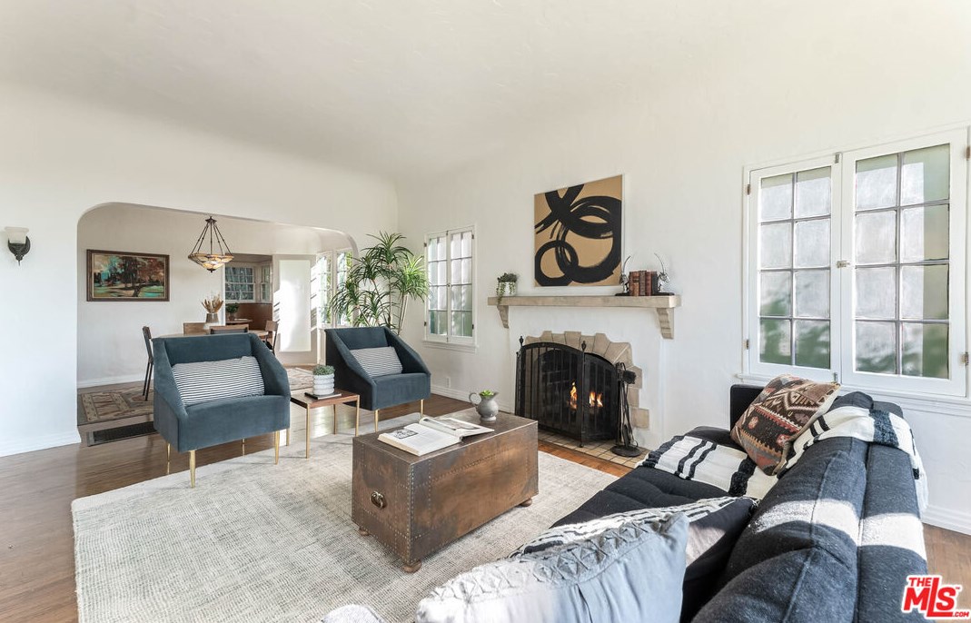 2380 Teviot St, Los Angeles CA  90039-3683 exterior