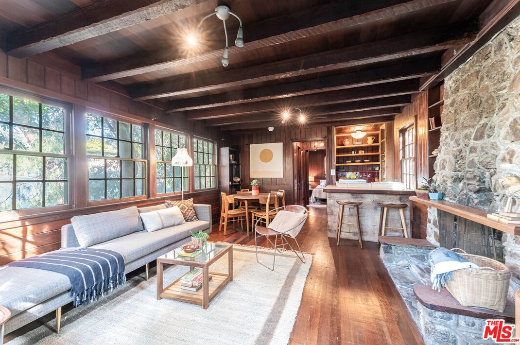 2380 Teviot St, Los Angeles CA  90039-3683 exterior