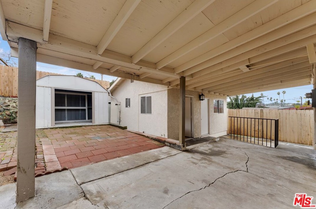 5162 Oakland St, Los Angeles CA  90032-2334 exterior